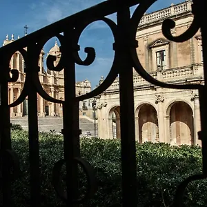 Appartement Pepè Concetta E La Movida, Noto